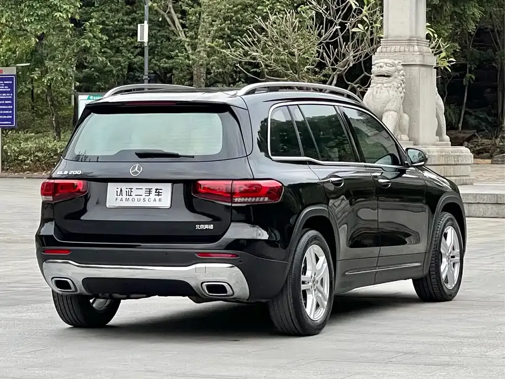 Mercedes-Benz GLB — фото 9