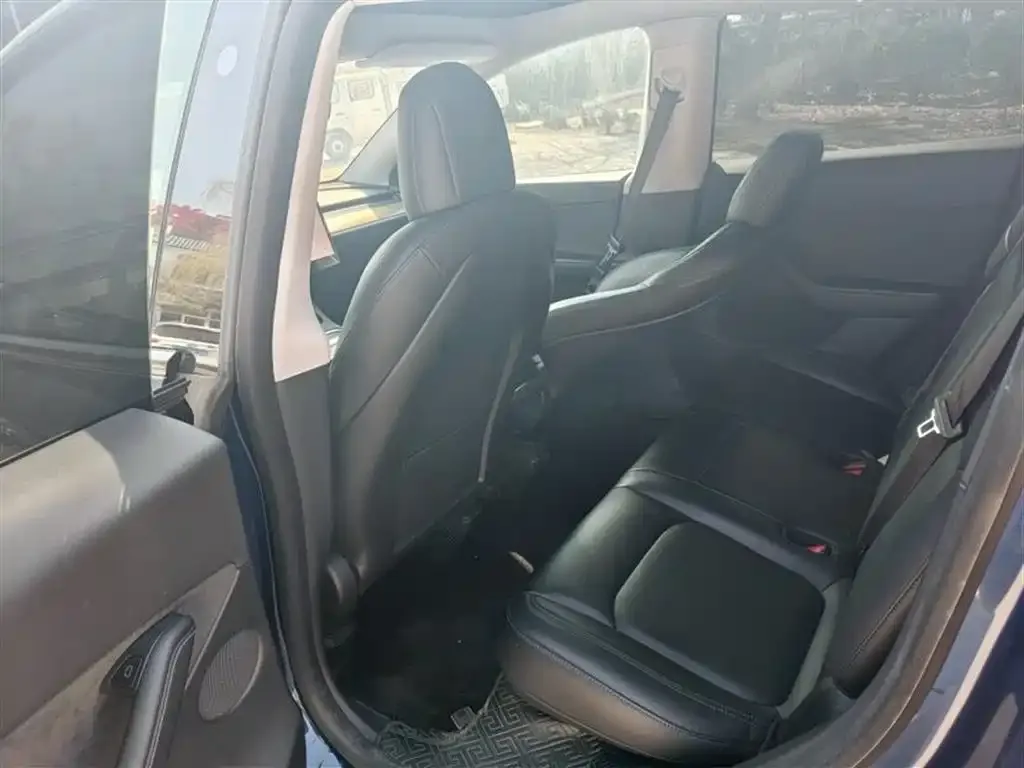 Tesla Model Y 2022 из CN, фото 5