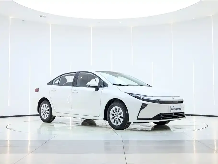 Toyota Corolla — фото 3