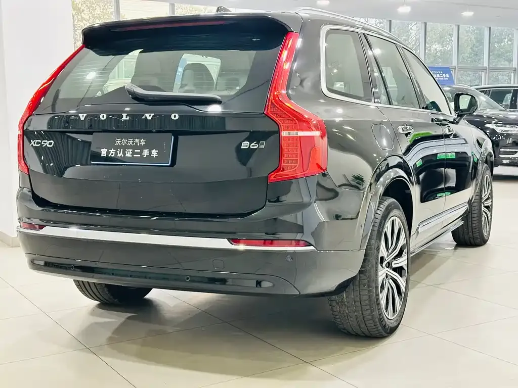 Volvo XC90 — фото 3