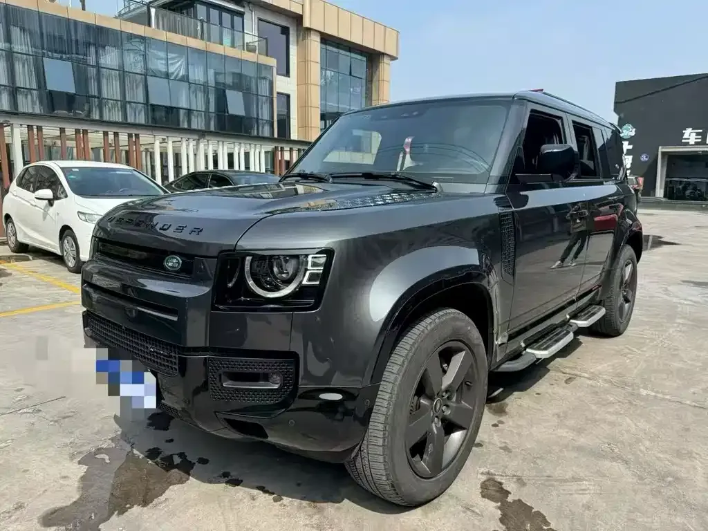 Land Rover Defender — фото 1