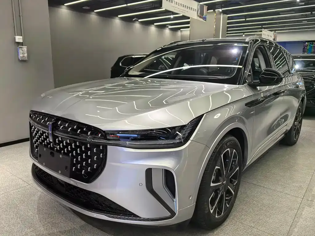 Lincoln Nautilus 2023 из CN, фото 2