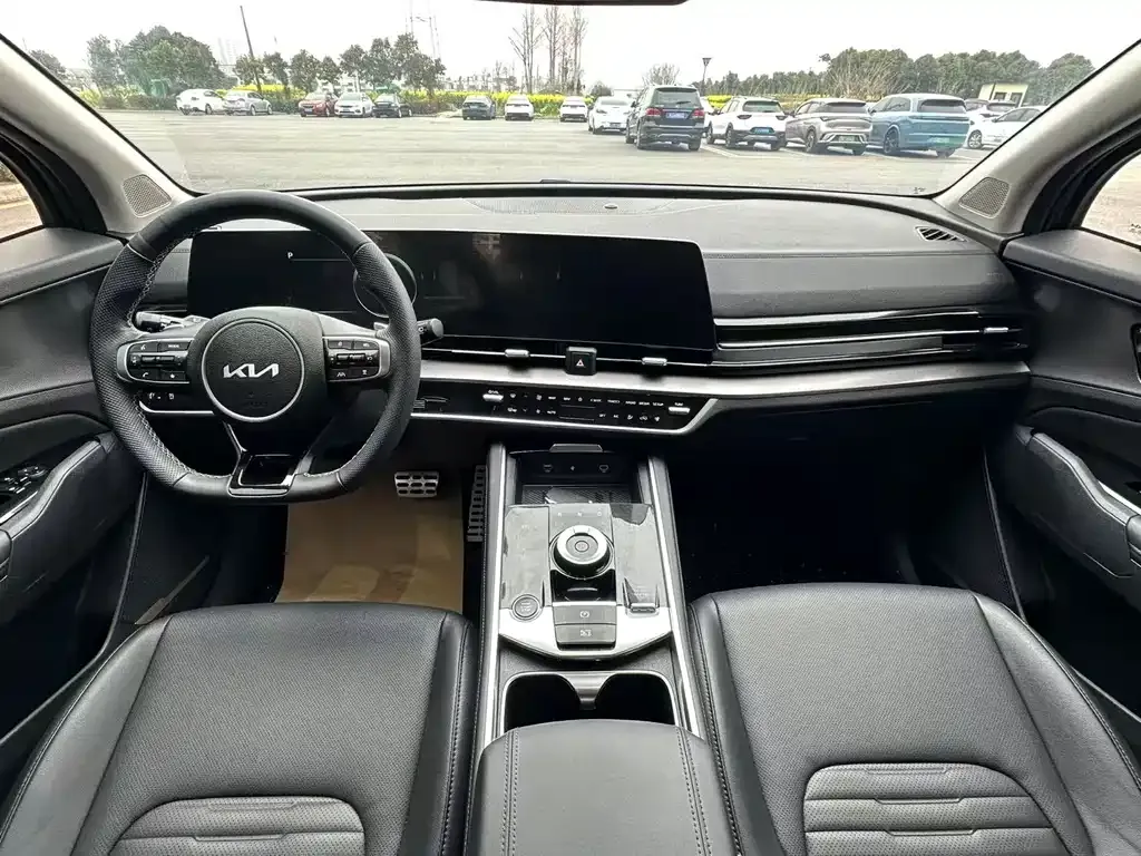 Kia Sportage 2023 из CN, фото 7