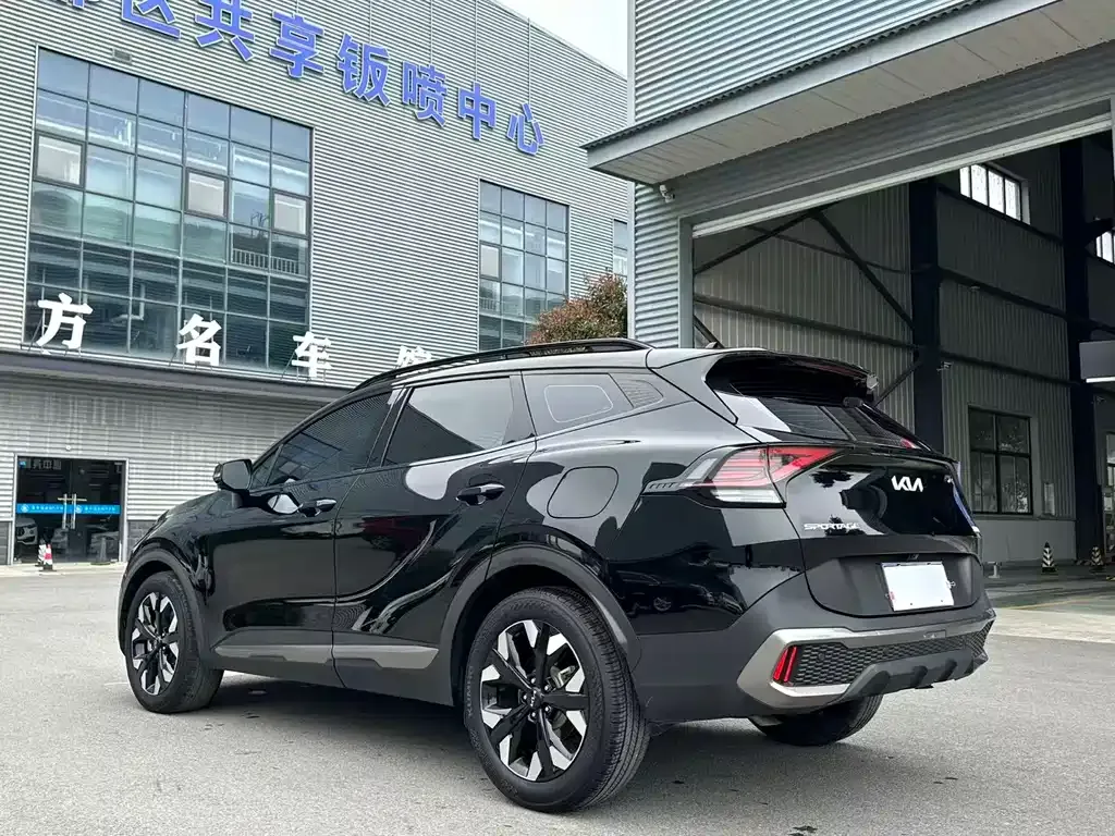 Kia Sportage 2023 из CN, фото 8
