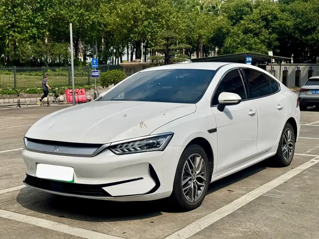 BYD Qin PLUS — фото 1