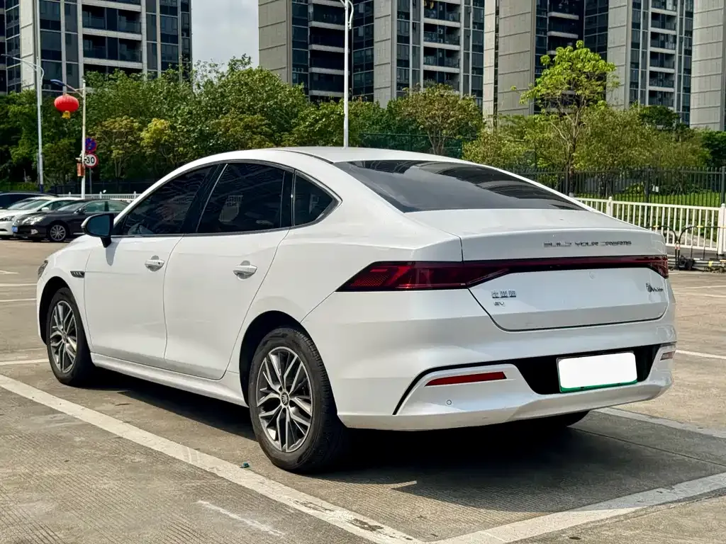 BYD Qin PLUS — фото 9