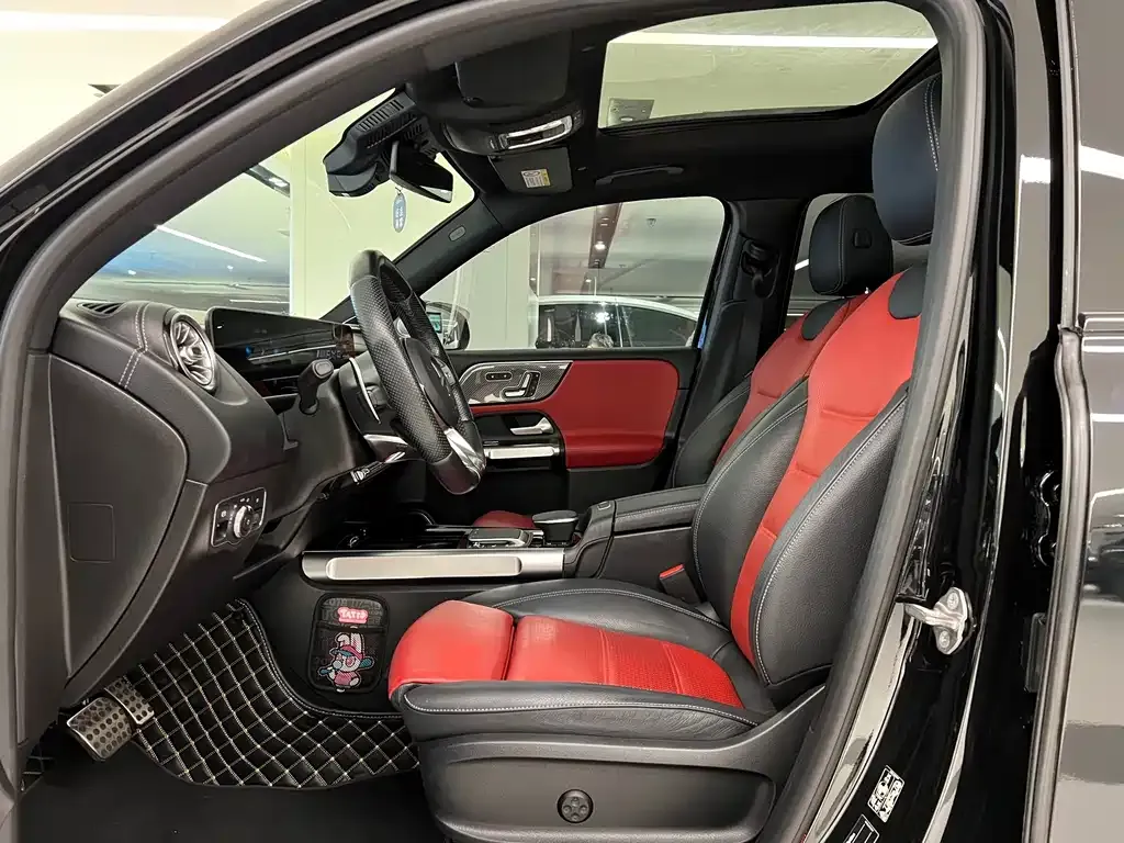 Mercedes-Benz GLB AMG — фото 4