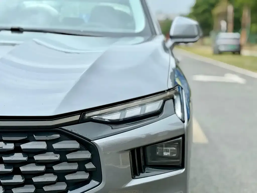 Ford Mondeo 2025 из CN, фото 2