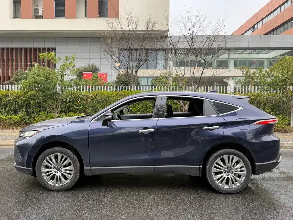 Toyota Harrier 2022 из CN, фото 8