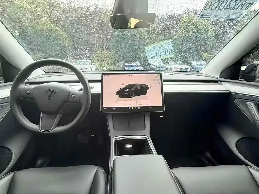 Tesla Model Y 2023 из CN, фото 3