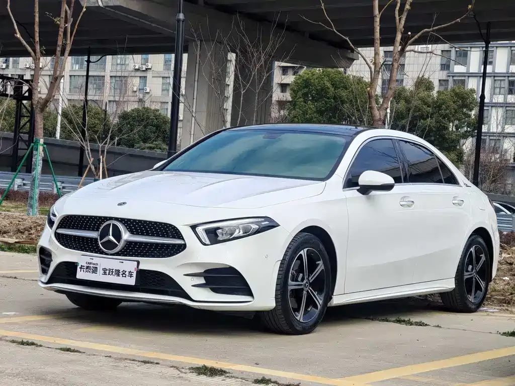 Mercedes-Benz A-Class — фото 1