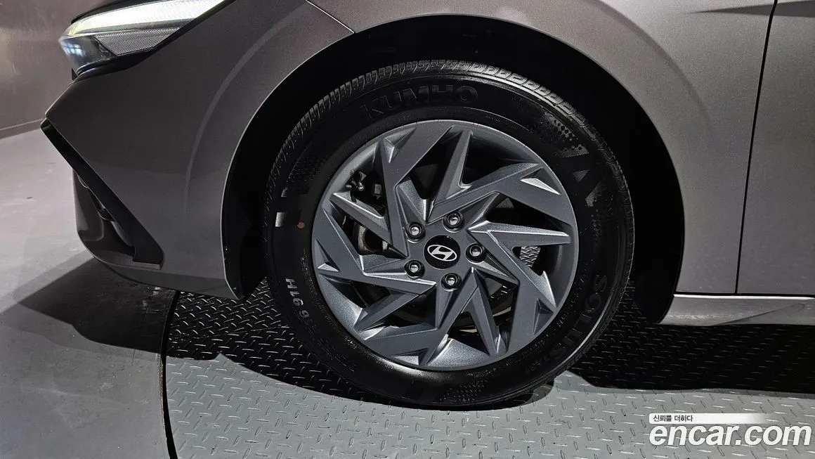 Hyundai AVANTE — фото 8