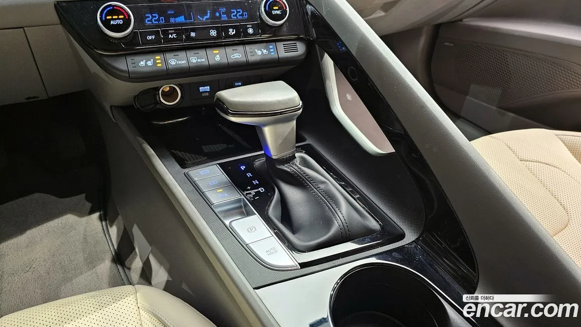 Hyundai AVANTE — фото 3