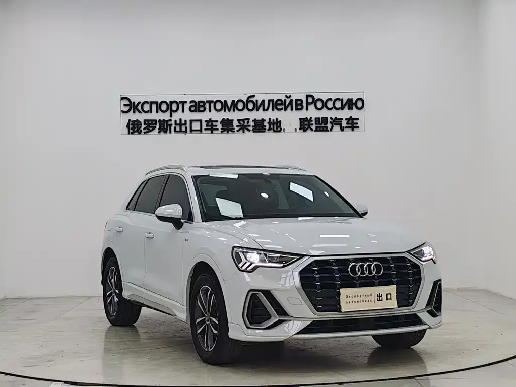 Audi Q3 — фото 5