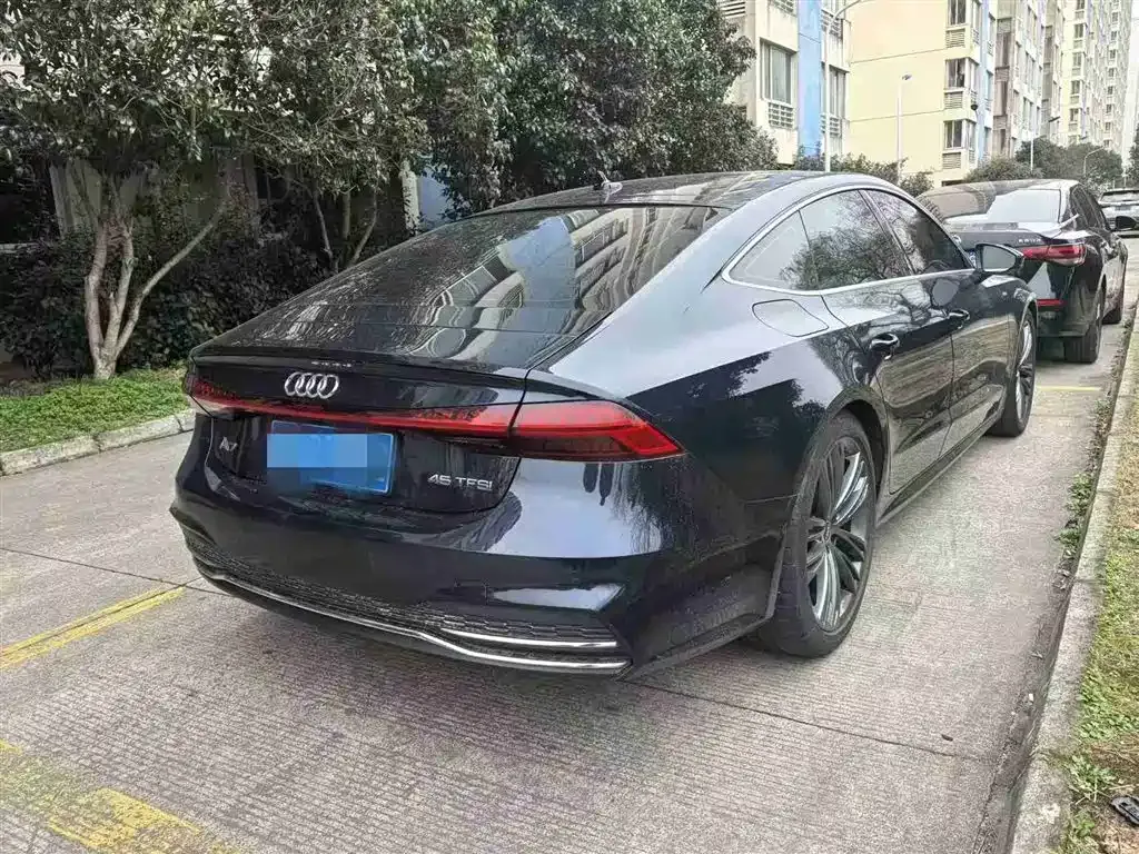 Audi A7 — фото 5