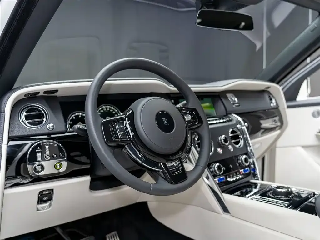Rolls-Royce Cullinan 2022 из CN, фото 10