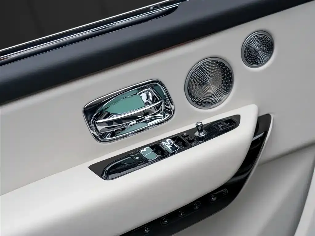 Rolls-Royce Cullinan 2022 из CN, фото 7