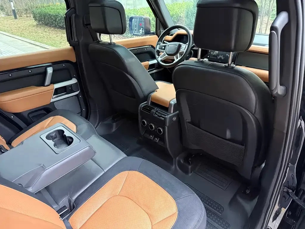 Land Rover Defender — фото 4