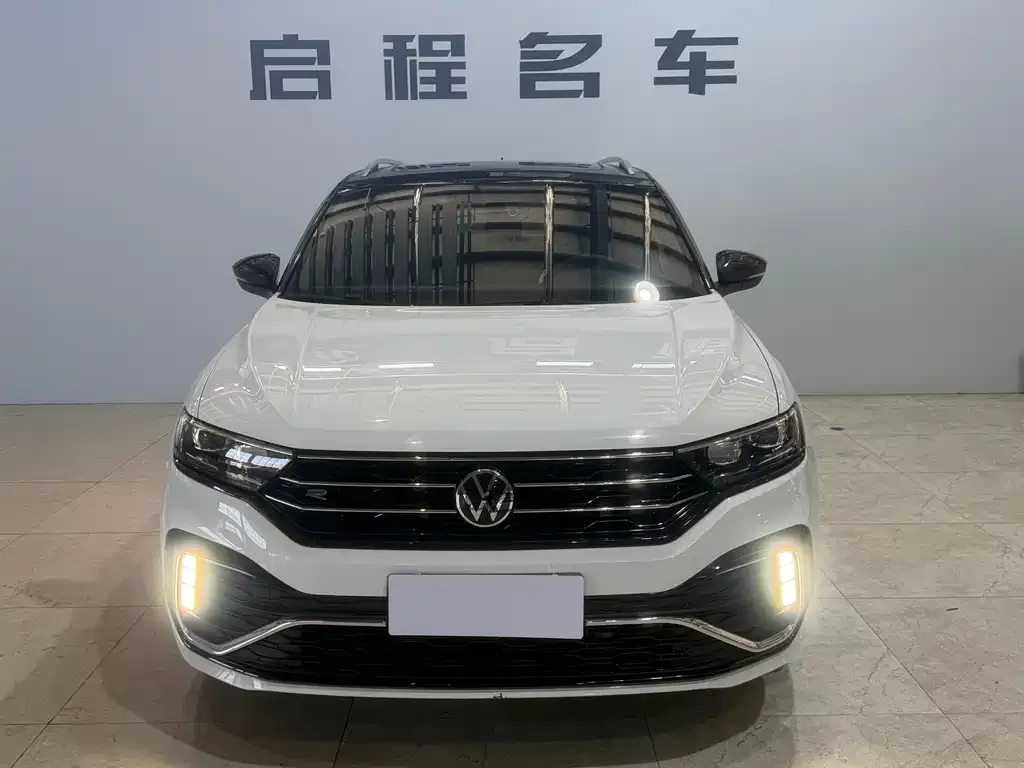 Volkswagen T-Roc — фото 2
