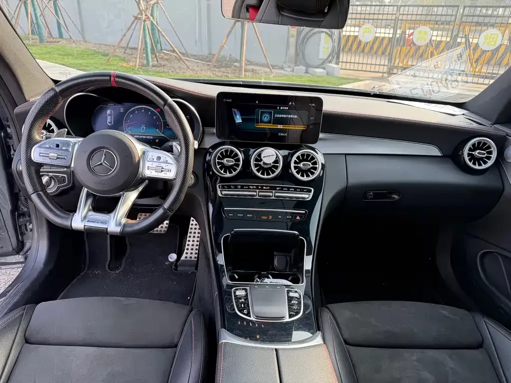 Mercedes-Benz C-Class AMG — фото 7