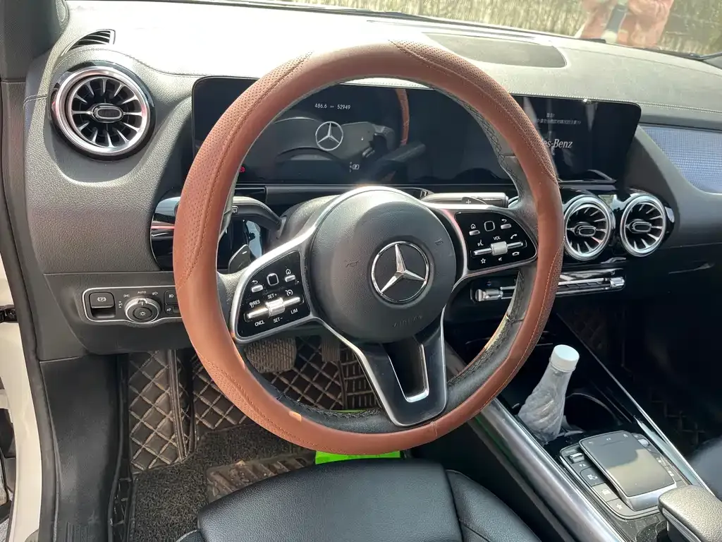Mercedes-Benz GLA — фото 8