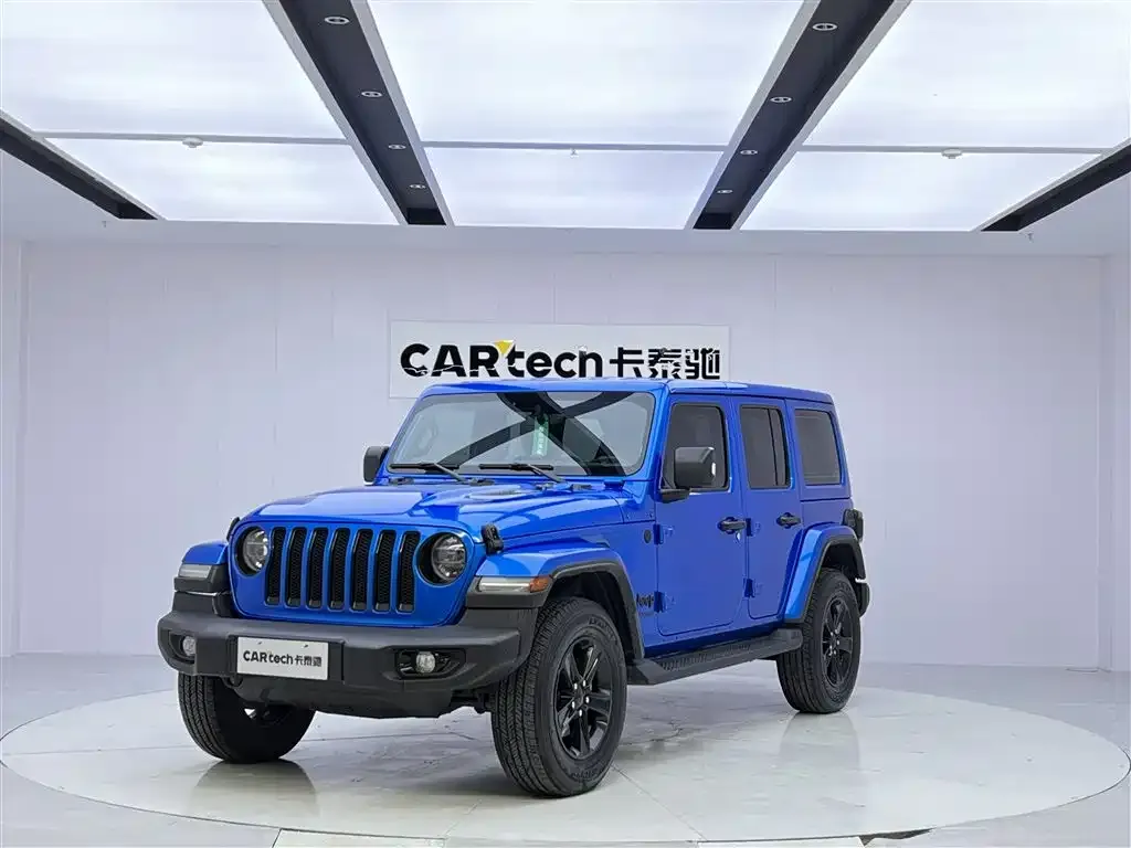 Jeep Wrangler — фото 1