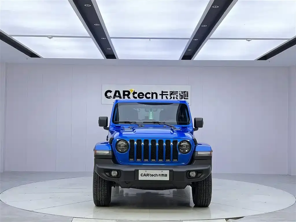 Jeep Wrangler — фото 3