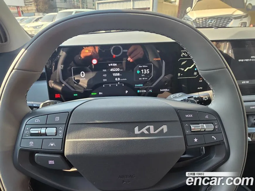Kia EV3 — фото 9