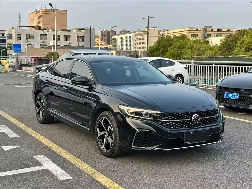 Volkswagen Passat — фото 7