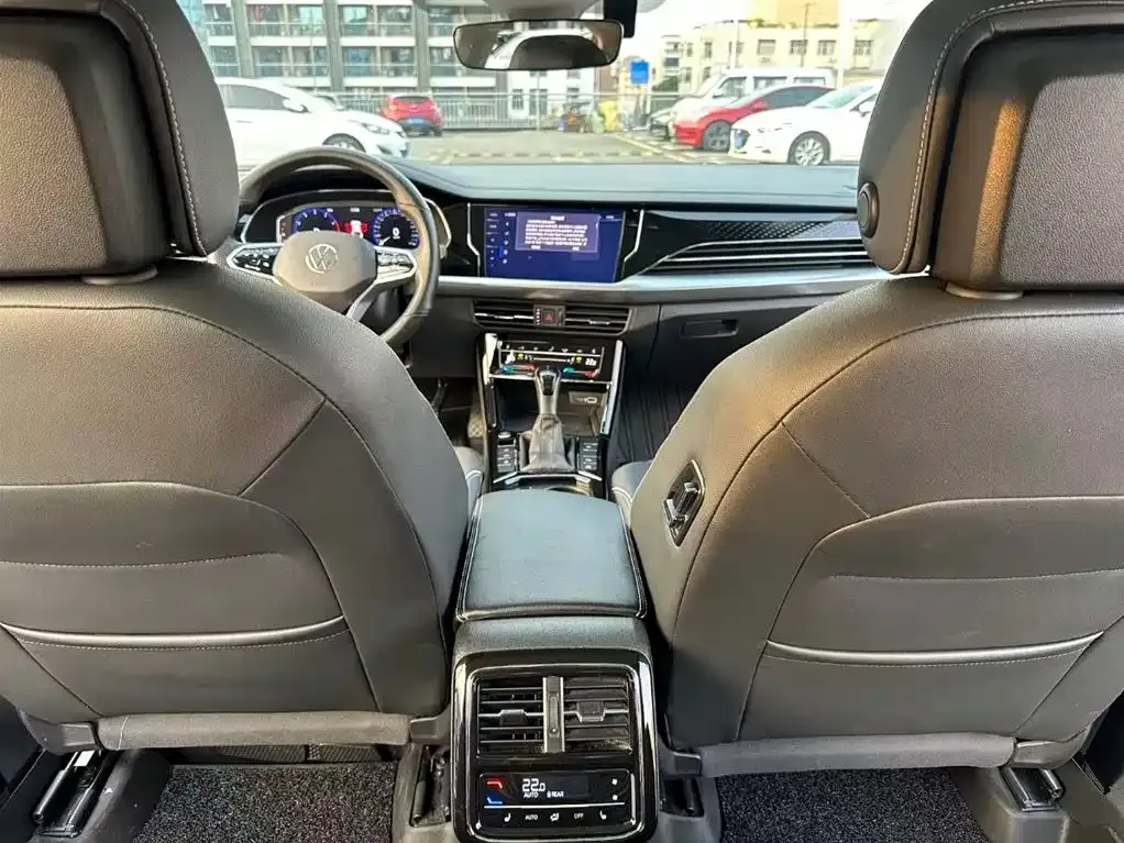 Volkswagen Passat — фото 4