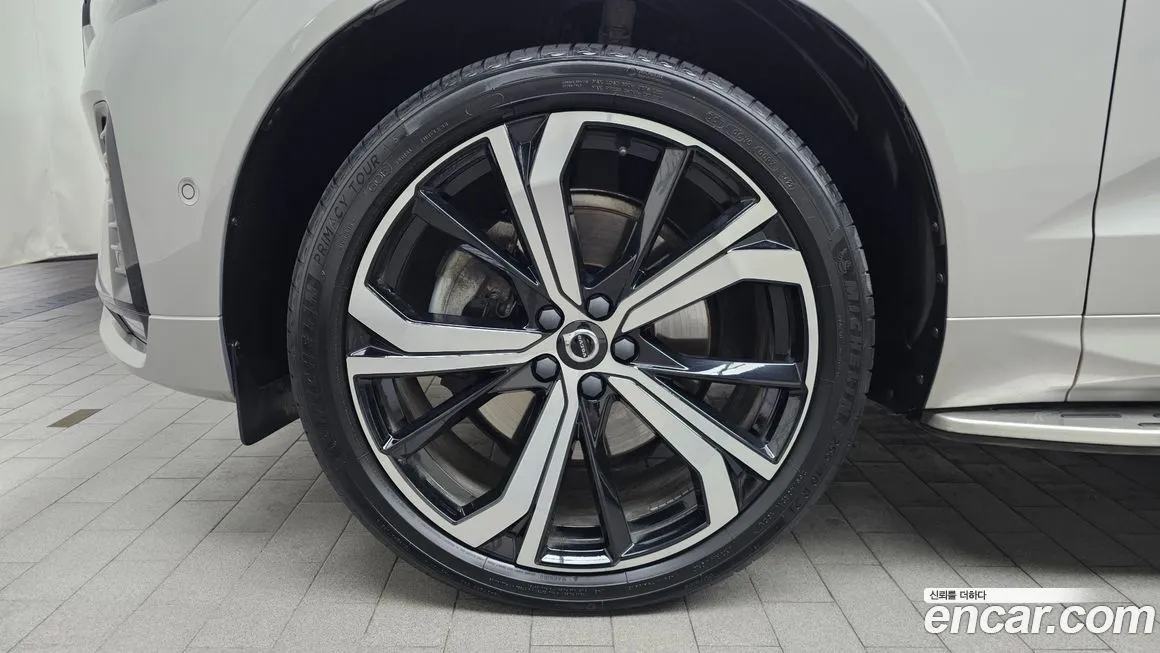 Volvo XC60 2022 из KR, фото 7