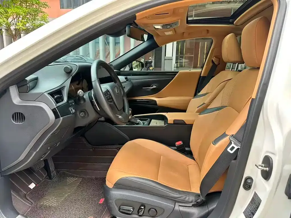 Lexus ES 2023 из CN, фото 8