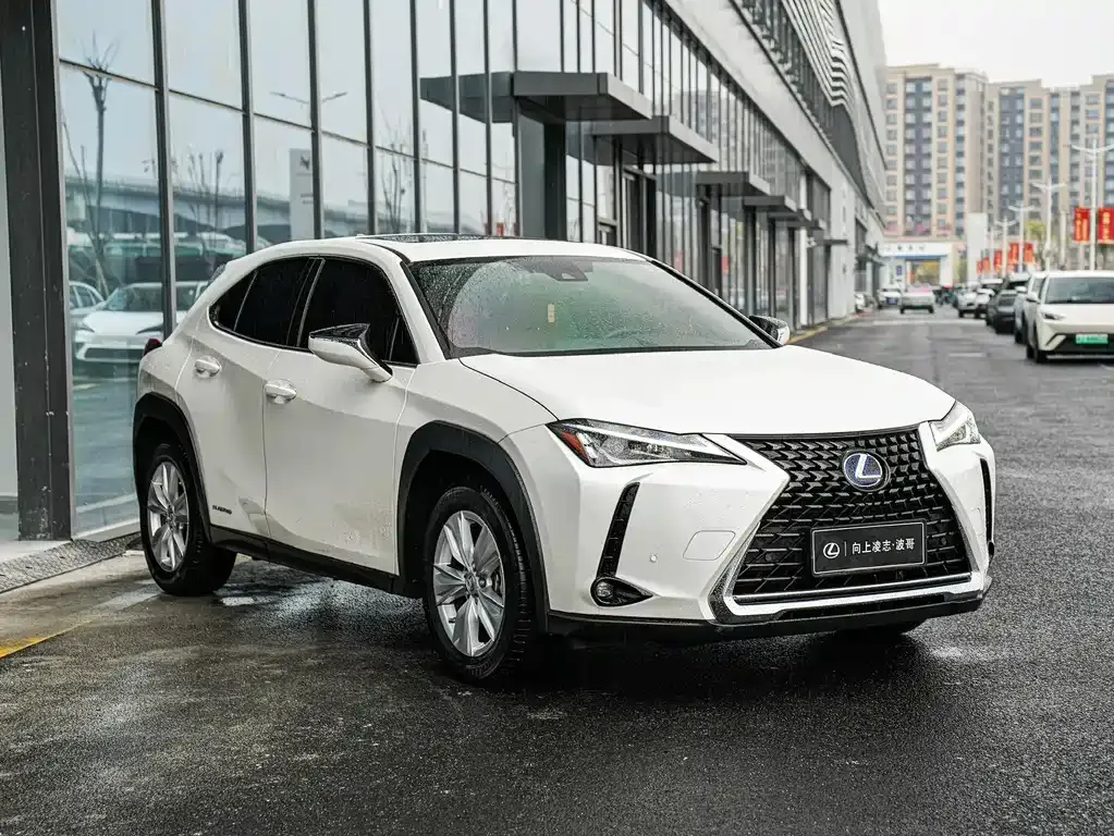 Lexus UX — фото 6