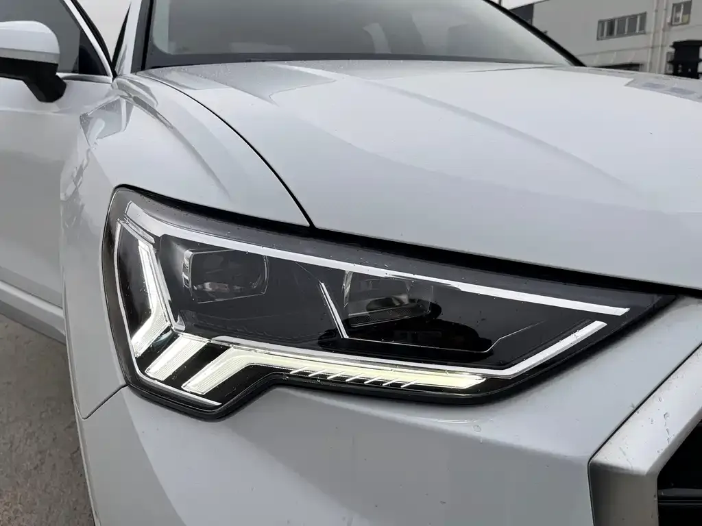 Audi Q3 — фото 5