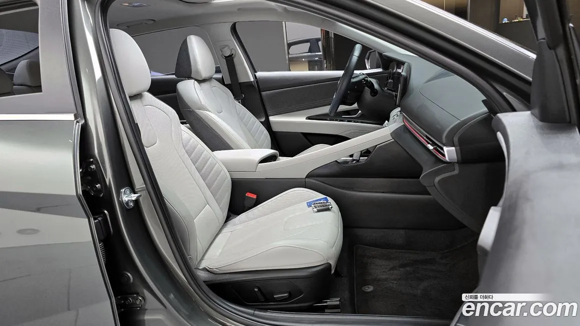 Hyundai AVANTE 2023 из KR, фото 10