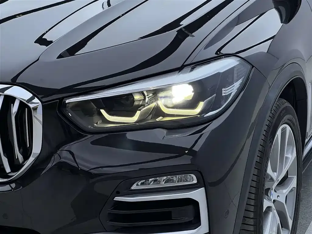 BMW X5 (Import) — фото 9