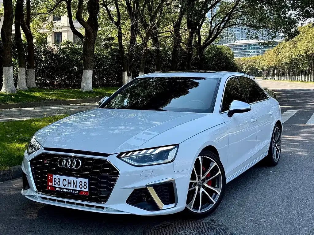 Audi S4