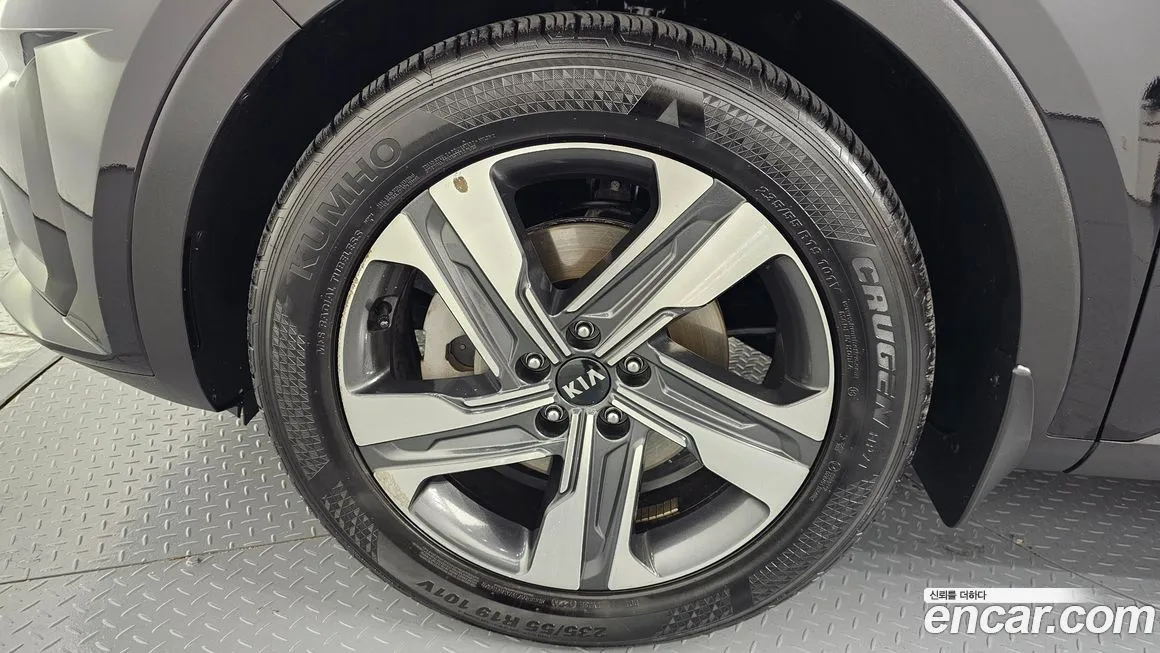 Kia Sorento — фото 6