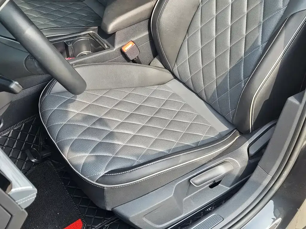 Volkswagen Sagitar 2023 из CN, фото 10