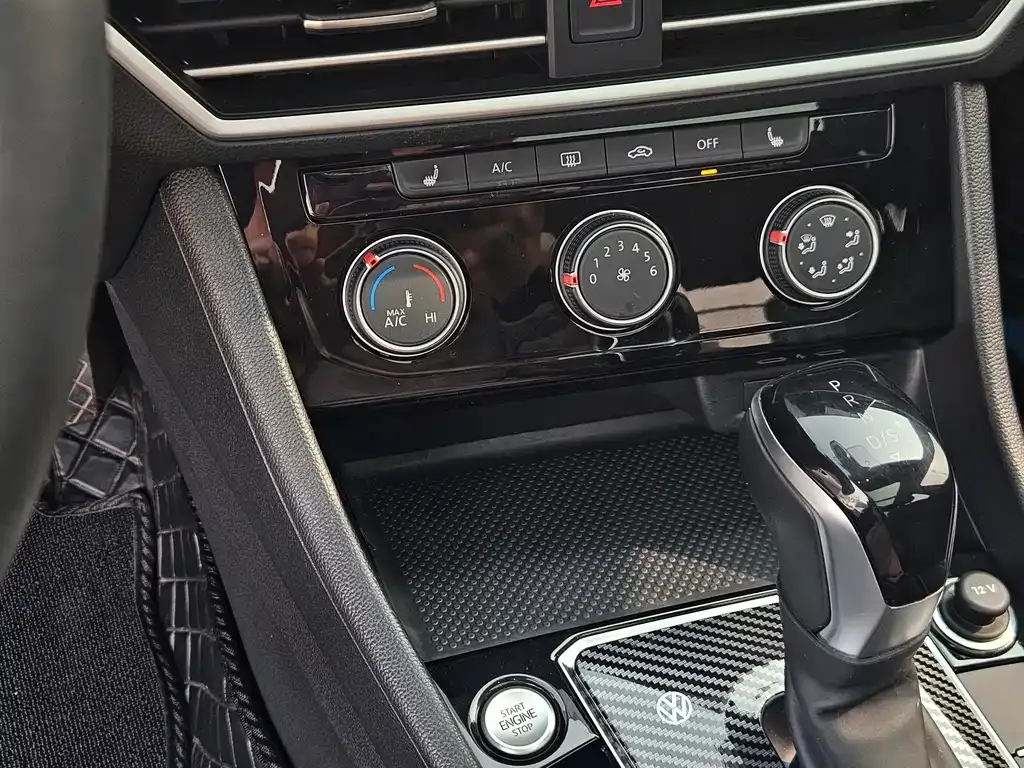 Volkswagen Sagitar 2023 из CN, фото 2