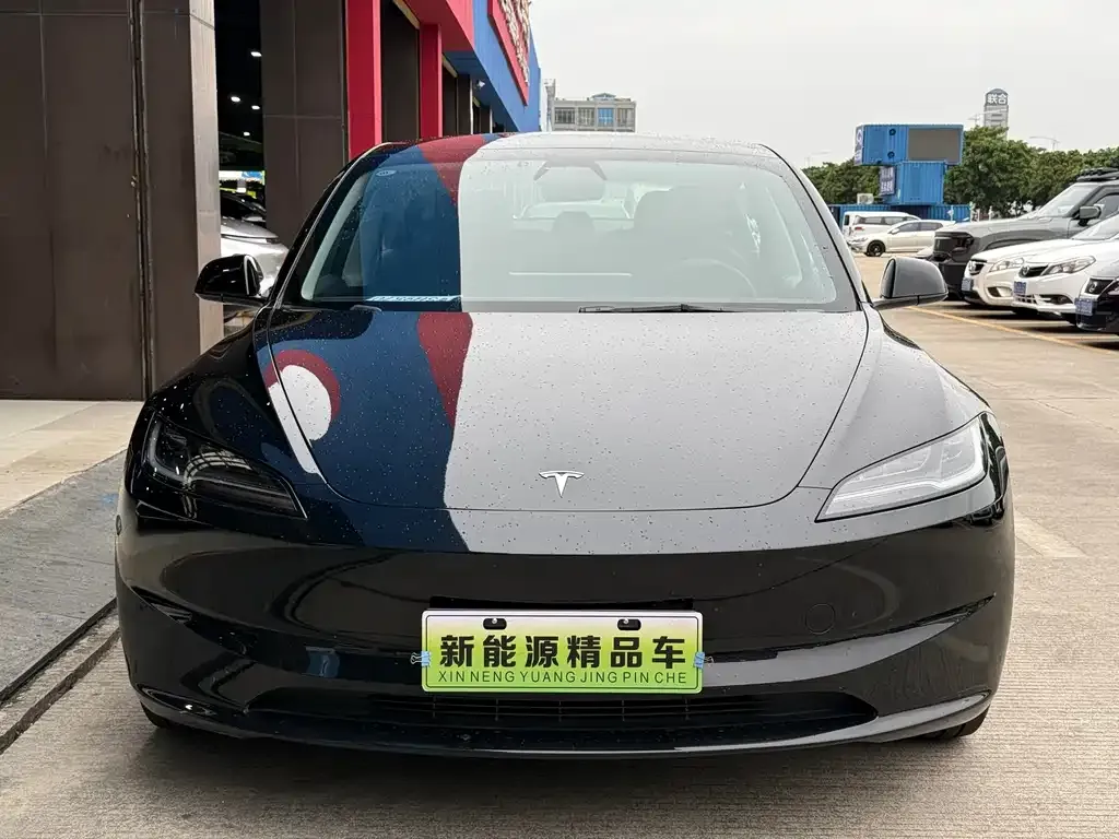Tesla Model 3 — фото 6