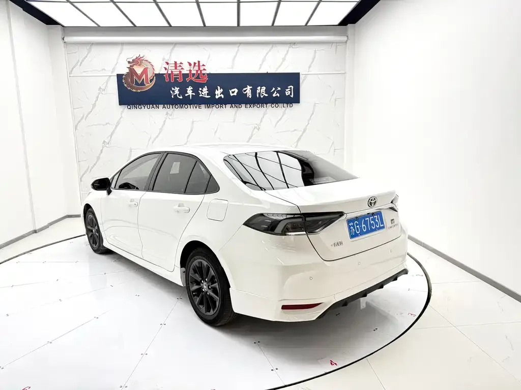 Toyota Corolla — фото 3