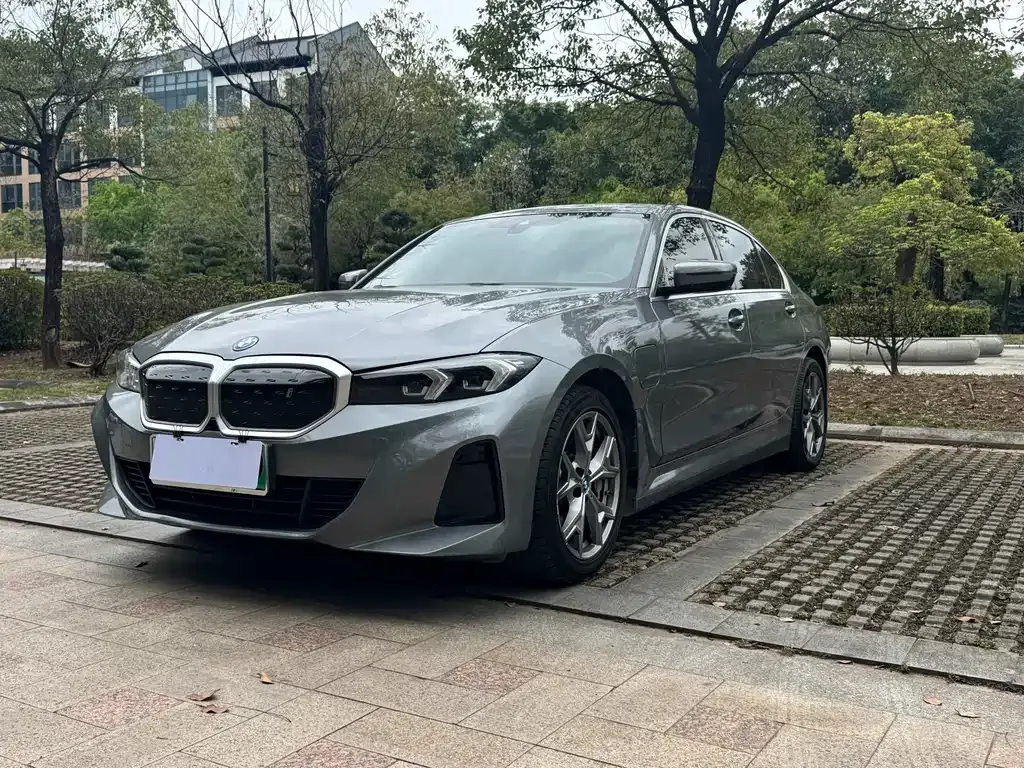 BMW i3 — фото 1