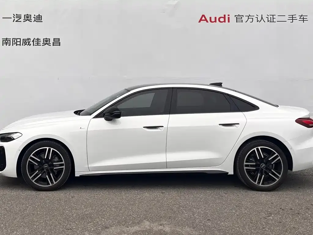 Audi A5L — фото 5