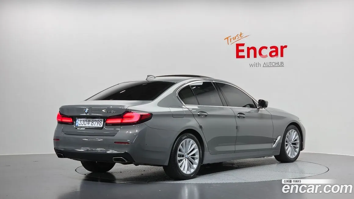 BMW 5-Series 2021 из KR, фото 2