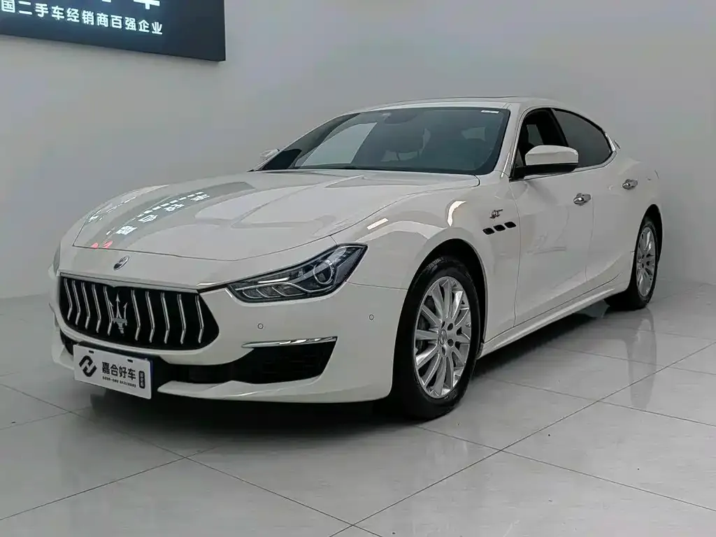 Maserati Ghibli — фото 1