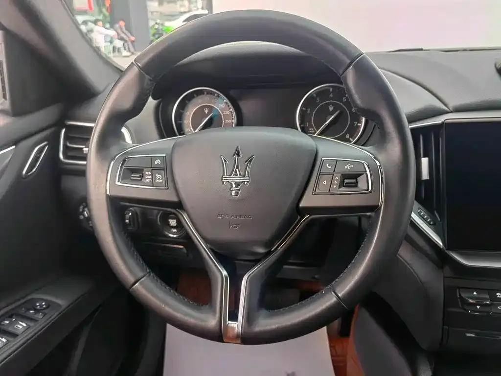 Maserati Ghibli — фото 3