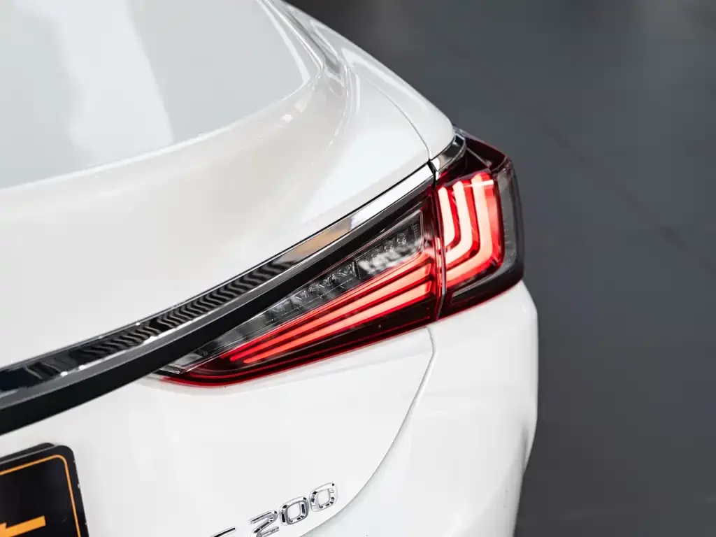 Lexus ES — фото 6