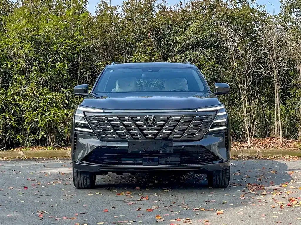 Changan CS75PLUS — фото 6