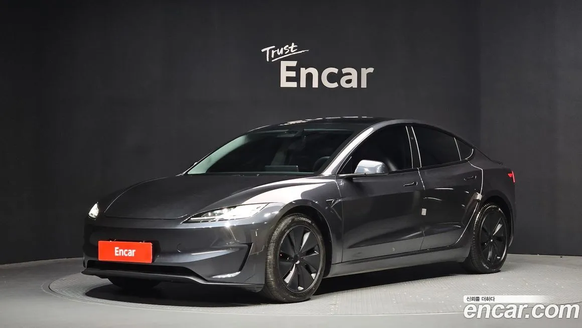 Tesla Model 3 Long Range